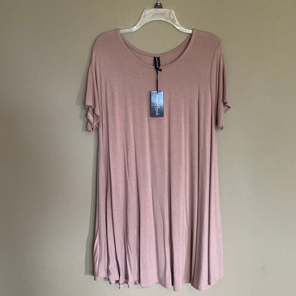 🆕SACRED THREADS- Short sleeve Blush toned Tunic- See Notes on size - Picture 2 of 7